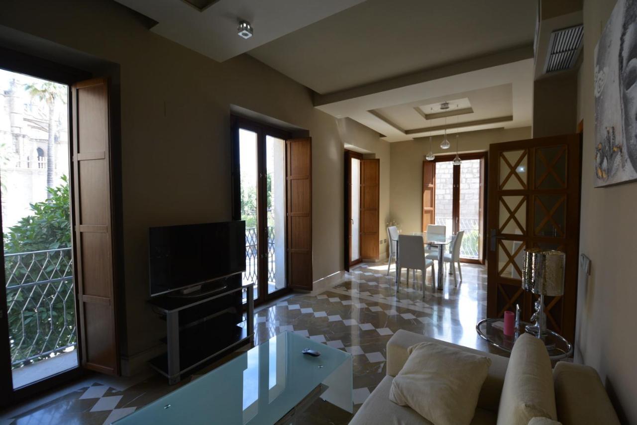 Luxury Apartment With Views To Alcazar, Cathedral And Giralda. Seville Ngoại thất bức ảnh