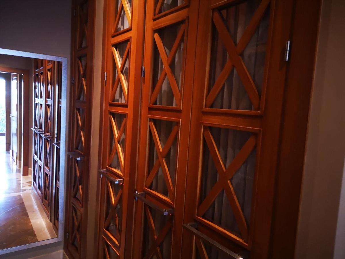 Luxury Apartment With Views To Alcazar, Cathedral And Giralda. Seville Ngoại thất bức ảnh