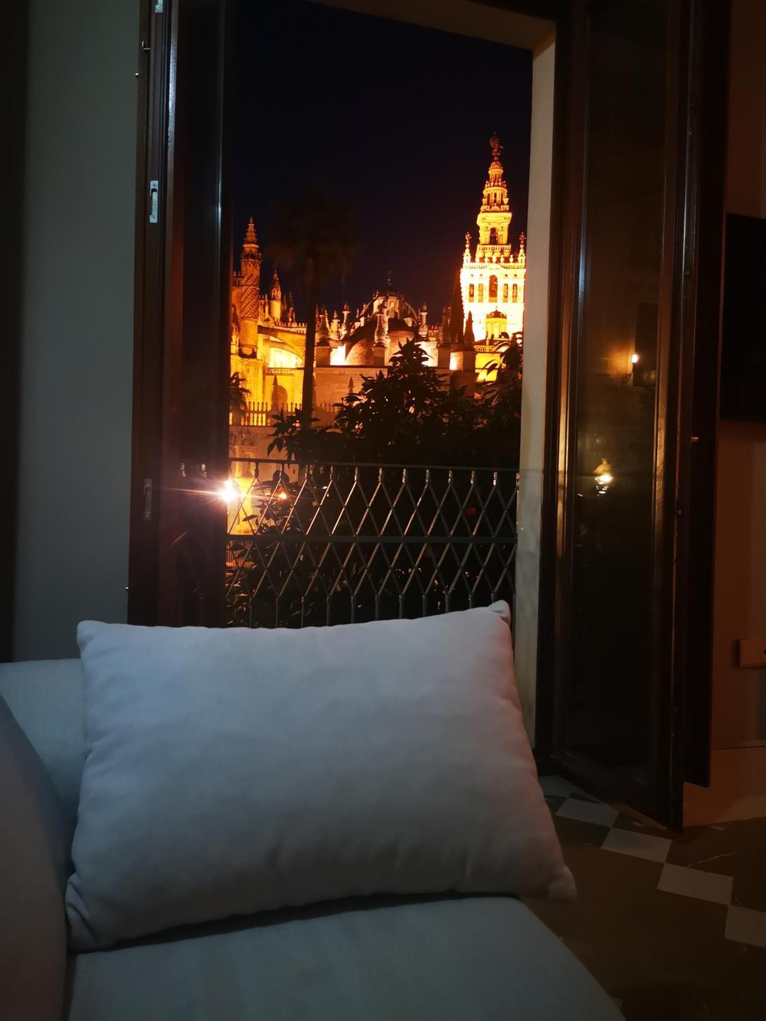 Luxury Apartment With Views To Alcazar, Cathedral And Giralda. Seville Ngoại thất bức ảnh